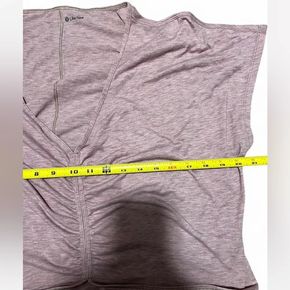 Lululemon Mauve Ruched Crop Top